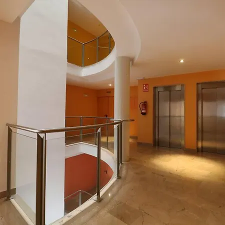 Espectacular Vivienda Con Piscina Climatizada