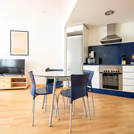 Espectacular Vivienda Con Piscina Climatizada